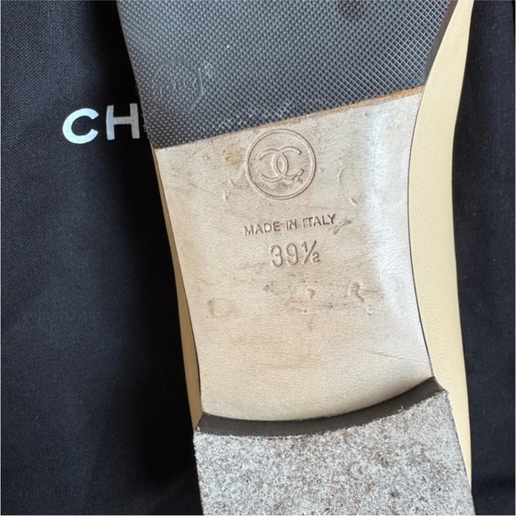 Authentic Chanel Women's Beige and Black ballet flats - Picture 8 of 13